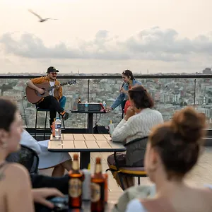 The Central House Galata Albergue