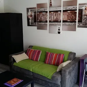 https://porte-eveque.fr-provencehotel.com